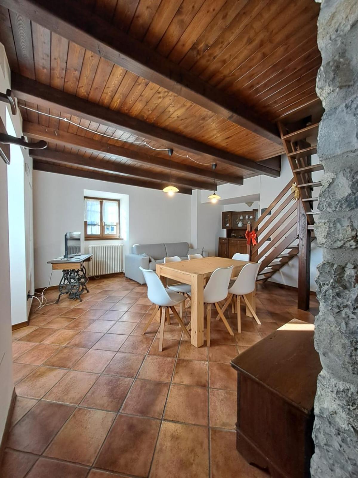 Ca' Baetti L'Antico Borgo Bed & Breakfast Roncola Exterior photo