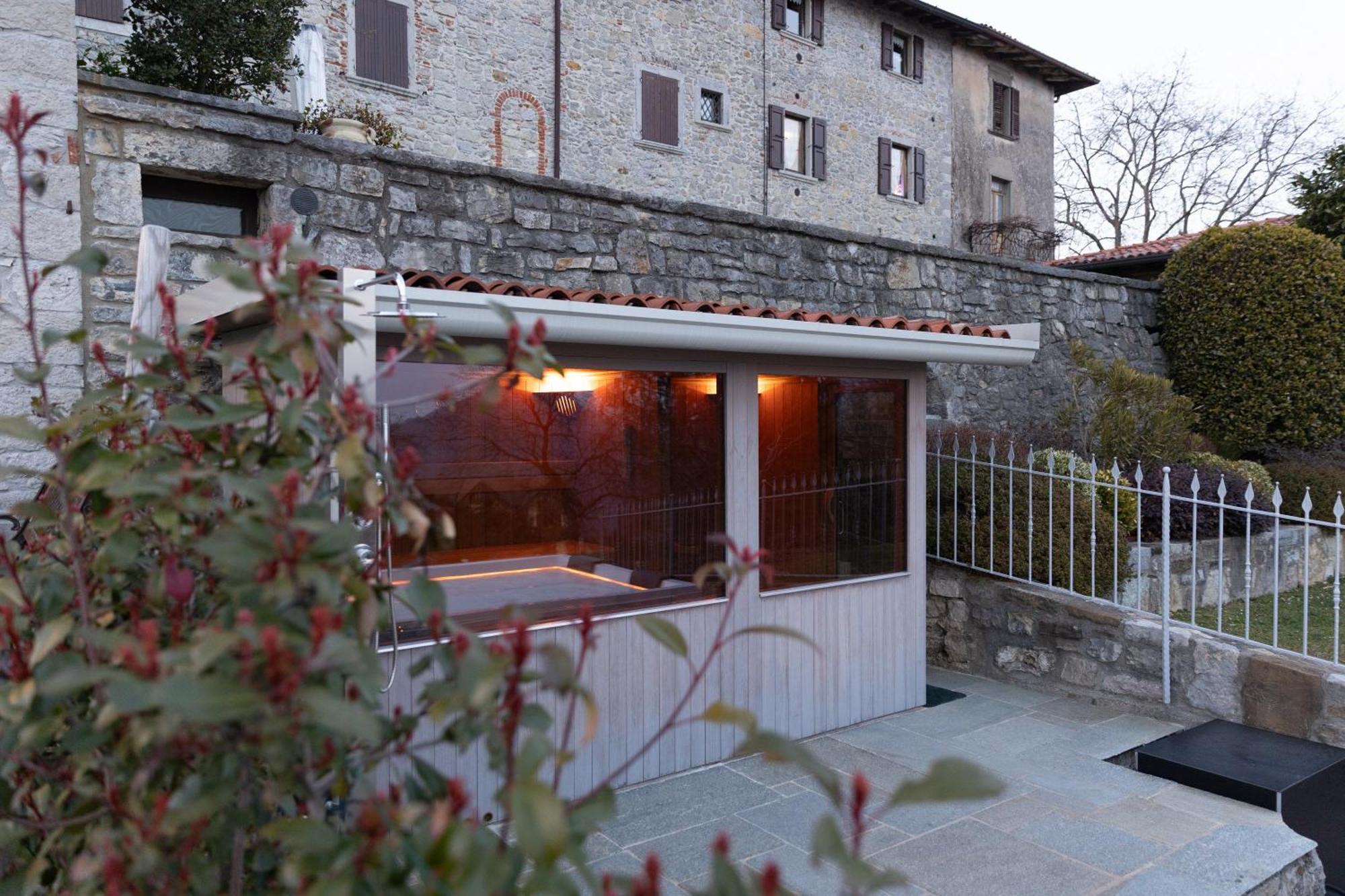 Ca' Baetti L'Antico Borgo Bed & Breakfast Roncola Exterior photo