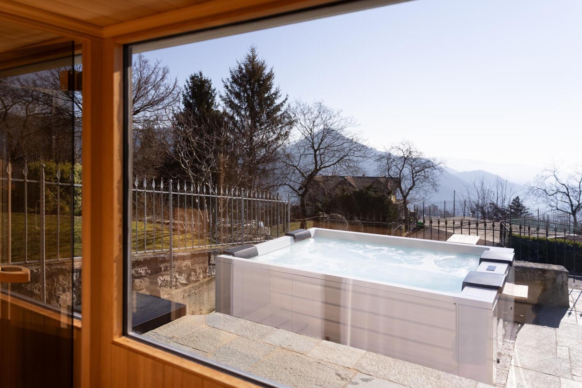 Ca' Baetti L'Antico Borgo Bed & Breakfast Roncola Exterior photo