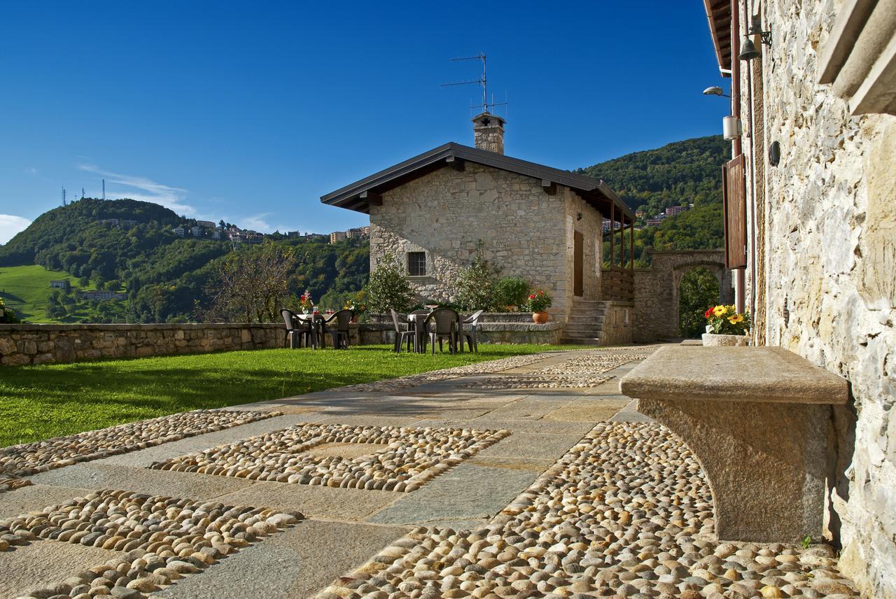 Ca' Baetti L'Antico Borgo Bed & Breakfast Roncola Exterior photo
