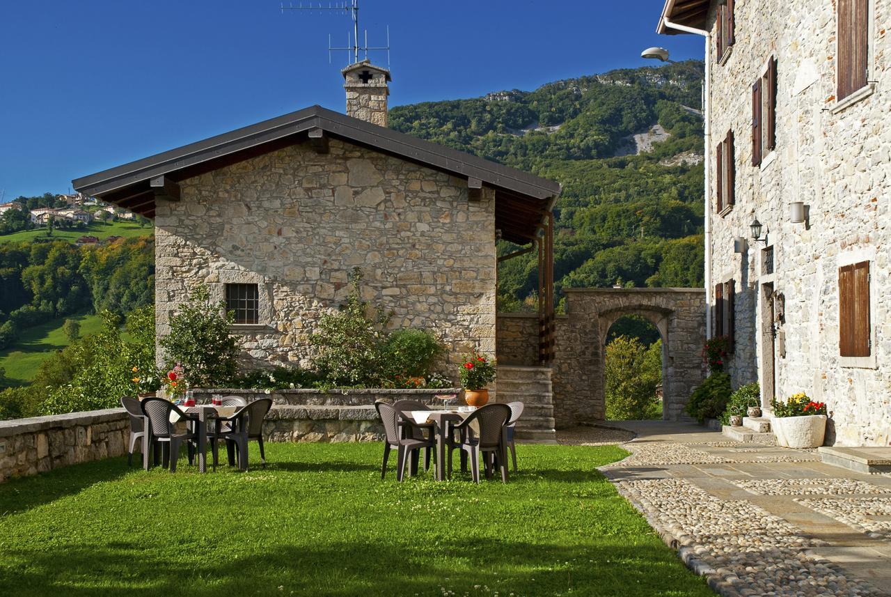 Ca' Baetti L'Antico Borgo Bed & Breakfast Roncola Exterior photo
