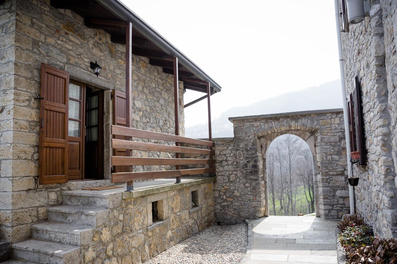 Ca' Baetti L'Antico Borgo Bed & Breakfast Roncola Exterior photo