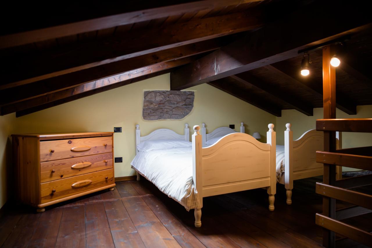 Ca' Baetti L'Antico Borgo Bed & Breakfast Roncola Exterior photo