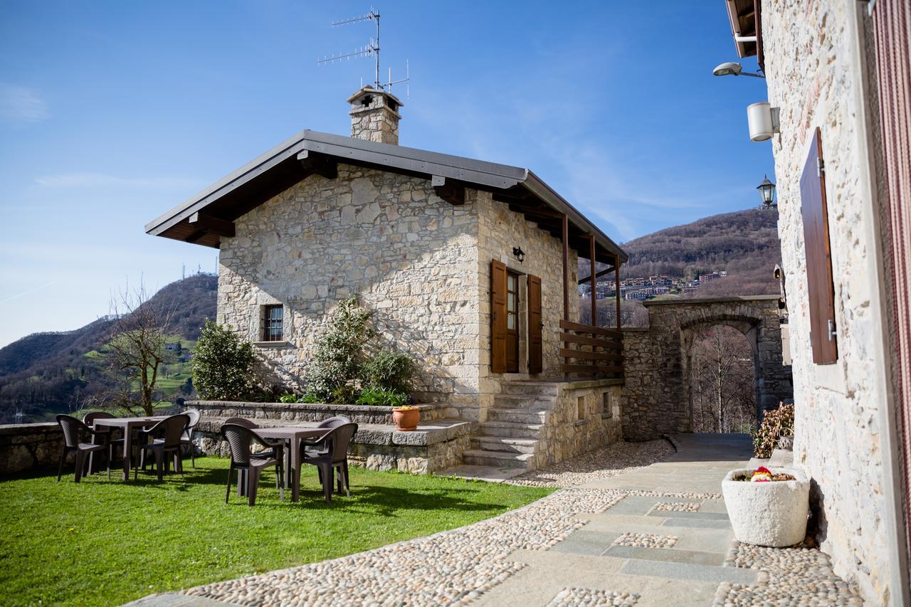 Ca' Baetti L'Antico Borgo Bed & Breakfast Roncola Exterior photo