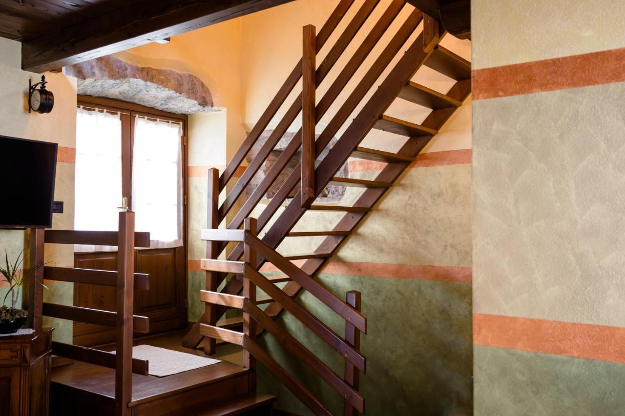 Ca' Baetti L'Antico Borgo Bed & Breakfast Roncola Exterior photo